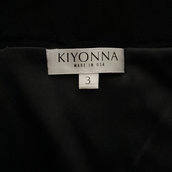 Gold and black sequin skirt - Picture 2 of 2